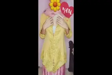 Ukhti Kebaya Hijab Pink Live Menggoda Pamer Viral
